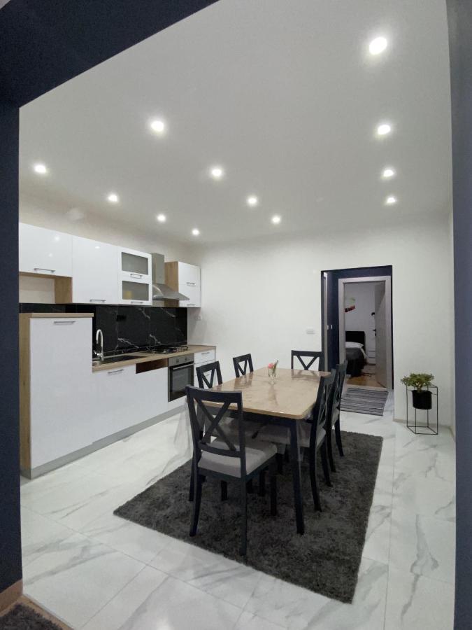 & - Marina Apartment Ploce (Dubrovnik-Neretva)